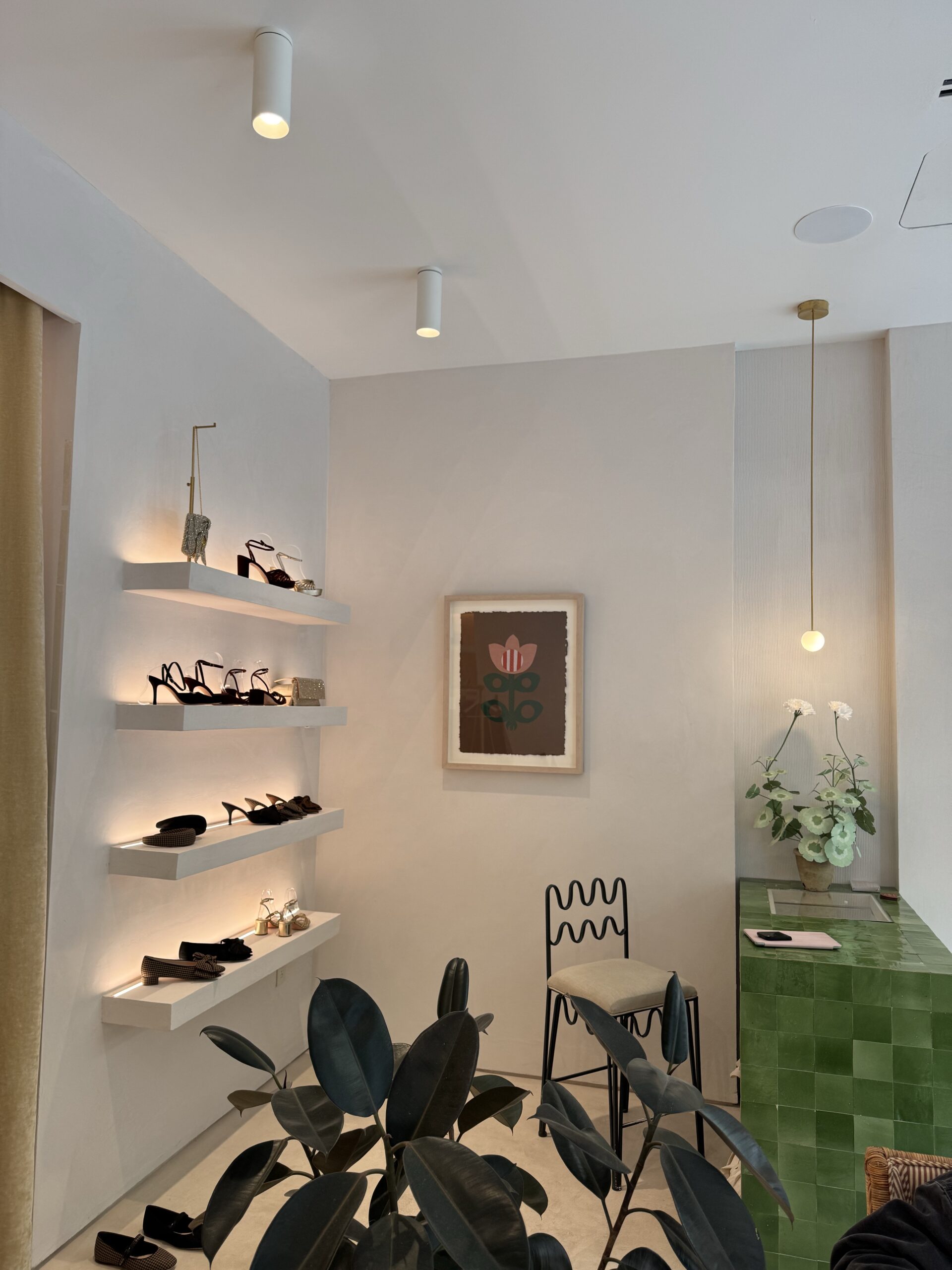 Shop with luxury craftsmanship items